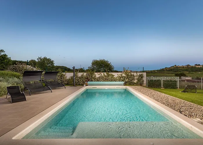 Willa Grofica - Luxury And Romance With Heated Pool, Jacuzzi, Tavern And Proximity To The Sea, - Istria Pula