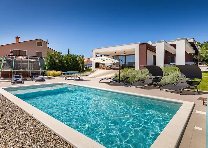 Grofica - Luxury And Romance With Heated Pool, Jacuzzi, Tavern And Proximity To The Sea, - Istria Willa