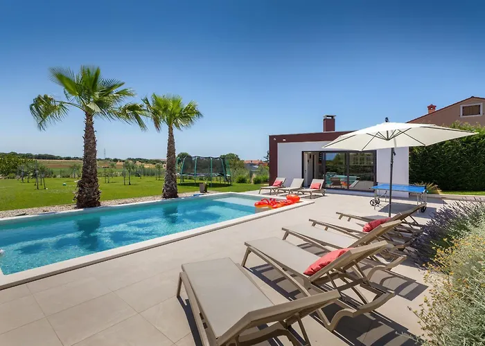 Grofica - Luxury And Romance With Heated Pool, Jacuzzi, Tavern And Proximity To The Sea, - Istria * Pula