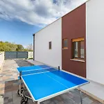 Villa Grofica - Luxury And Romance With Heated Pool, Jacuzzi, Tavern And Proximity To The Sea, - Istria *