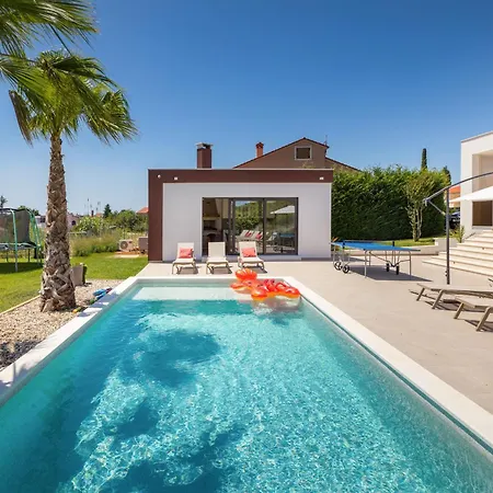Grofica - Luxury And Romance With Heated Pool, Jacuzzi, Tavern And Proximity To The Sea, - Istria 别墅 普拉