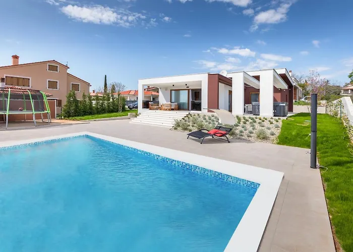 Вілла Grofica - Luxury And Romance With Heated Pool, Jacuzzi, Tavern And Proximity To The Sea, - Istria Пула