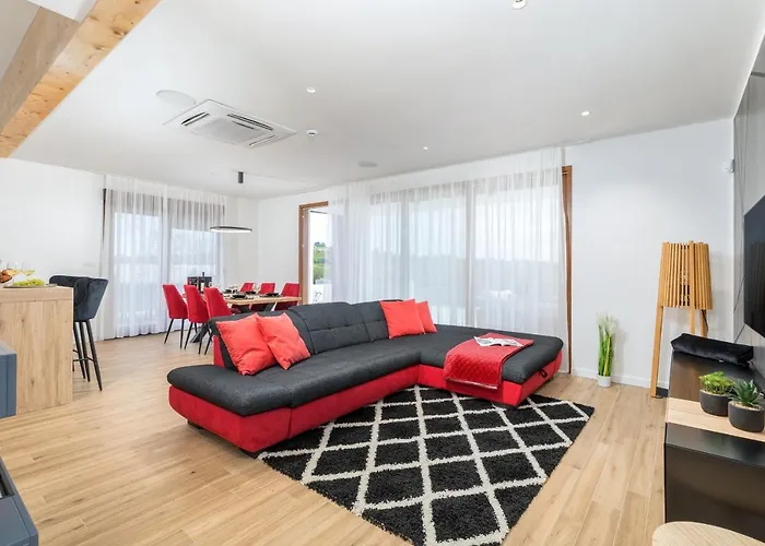 Grofica - Luxury And Romance With Heated Pool, Jacuzzi, Tavern And Proximity To The Sea, - Istria