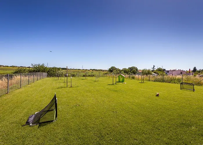 Grofica - Luxury And Romance With Heated Pool, Jacuzzi, Tavern And Proximity To The Sea, - Istria Вілла Пула