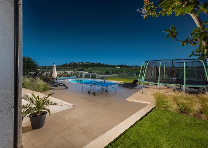 ヴィラ Grofica - Luxury And Romance With Heated Pool, Jacuzzi, Tavern And Proximity To The Sea, - Istria *