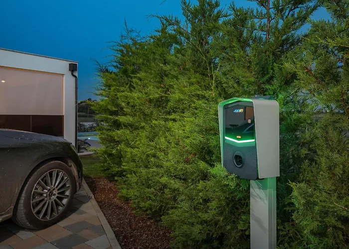 Grofica - Luxury And Romance With Heated Pool, Jacuzzi, Tavern And Proximity To The Sea, - Istria * Пула