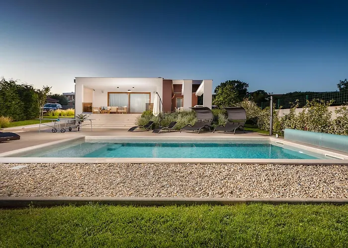 ヴィラ Grofica - Luxury And Romance With Heated Pool, Jacuzzi, Tavern And Proximity To The Sea, - Istria *