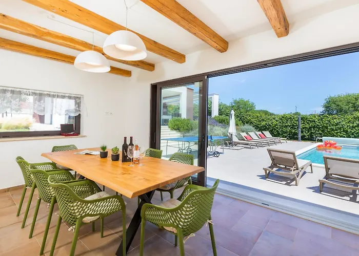 ヴィラ Grofica - Luxury And Romance With Heated Pool, Jacuzzi, Tavern And Proximity To The Sea, - Istria プーラ